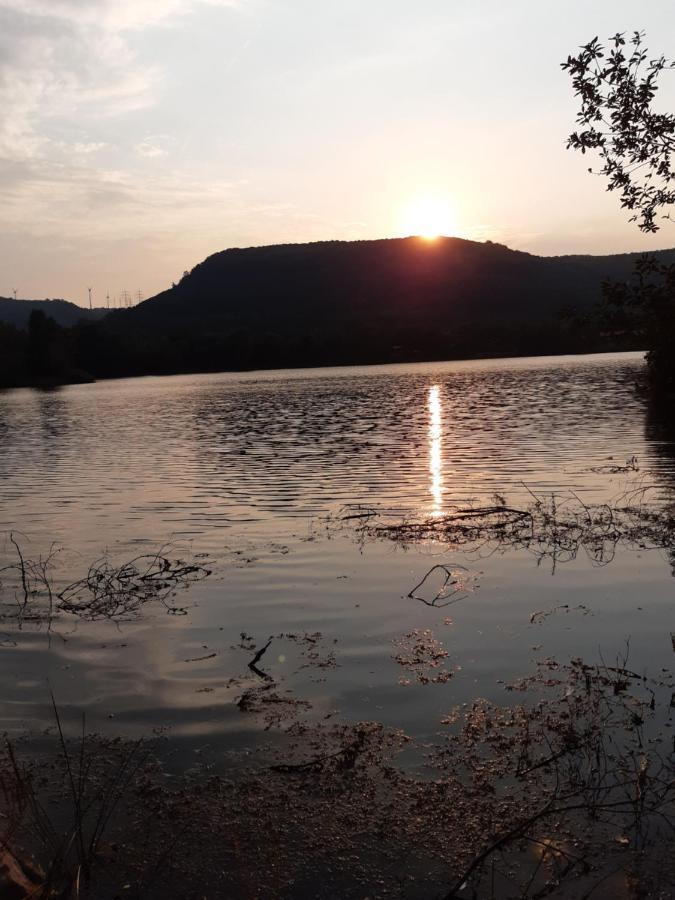 Ferienhaus Am Weserberglandsee Lauenforde Bagian luar foto
