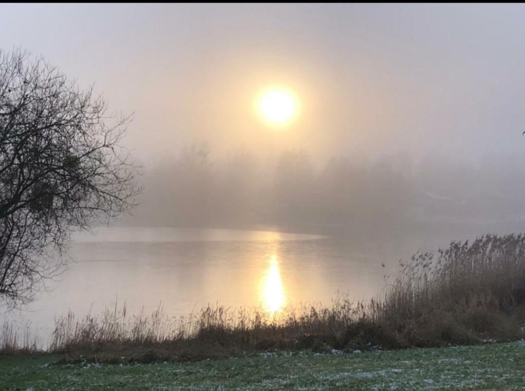 Ferienhaus Am Weserberglandsee Lauenforde Bagian luar foto